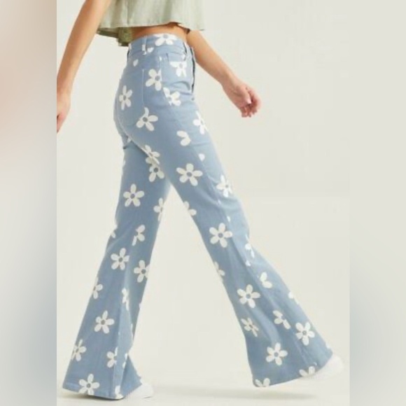 Denim - Altar’d State Blue Floral Flare Pants size small